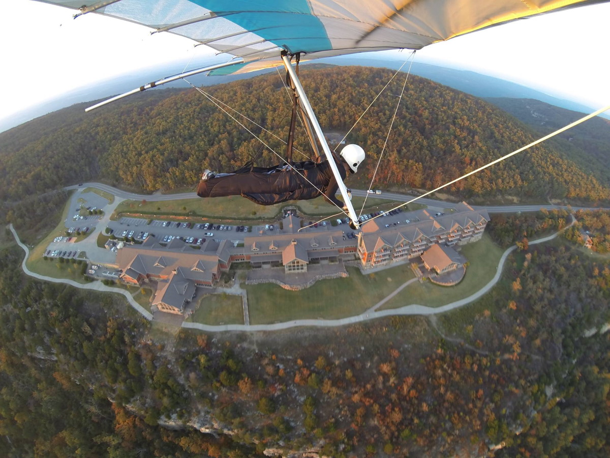 hang gliding at Mt Magazine